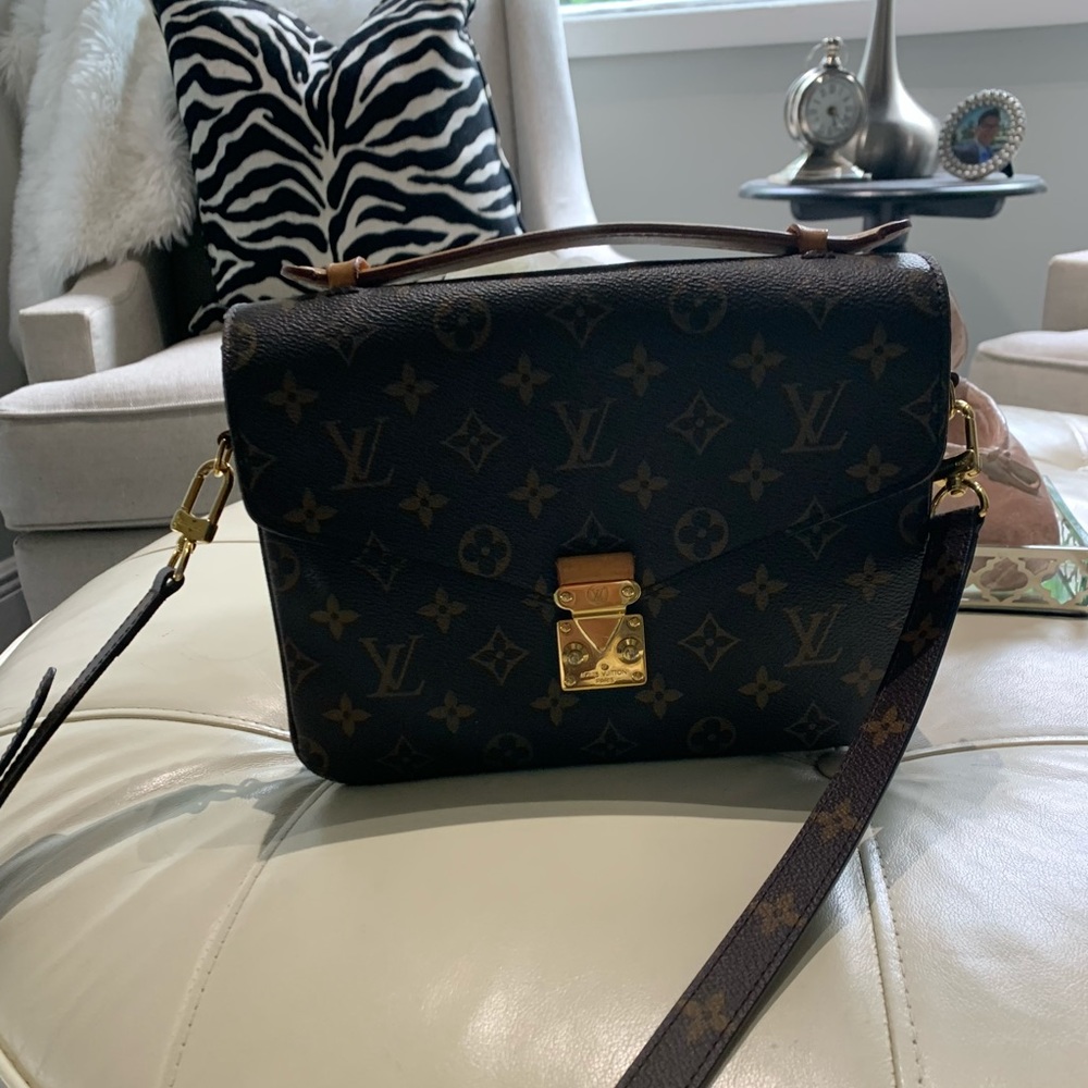Louis Vuitton Métis cross Body
